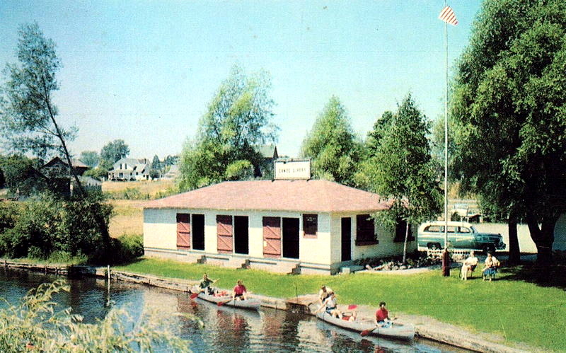 Borchers AuSable Canoe & Kayak - Vintage Postcard